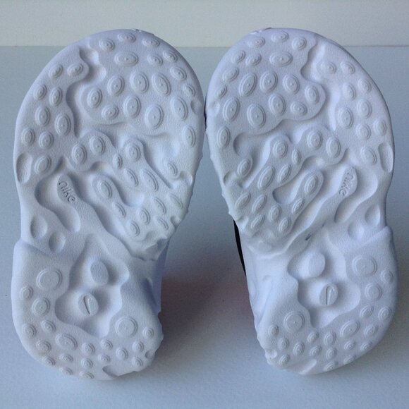 ⭐NIKE TODDLER SLIP-ON SNEAKERS in Red, size 5 - LIKE NEW ⭐ - Picture 6 of 7